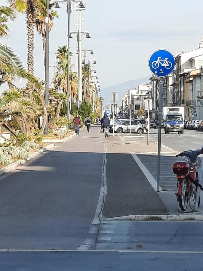 Villa Valentina Versilia Βιαρέτζιο Εξωτερικό φωτογραφία